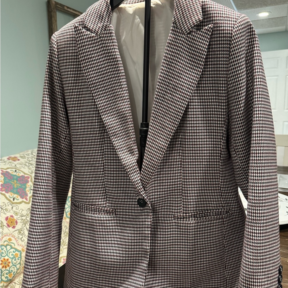 Stylish Houndstooth Blazer